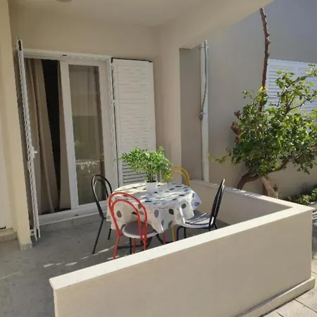 Lalic Apartman *
