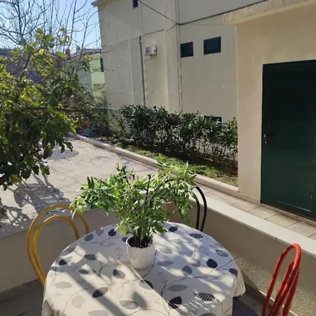 Lalic Lägenhet Tučepi